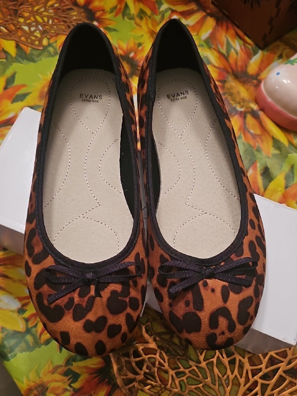EVAN Rachel Leopard-Print Ballet Flats in Brown and Black - Picture 5 of 7